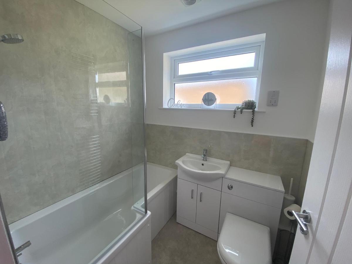 Beau - Brambles Chine, Colwell Bay - 5 Star Wifi - Short Walk To The Hut And Beach - 1 Night Stays Available - Ferry Offers Freshwater Esterno foto